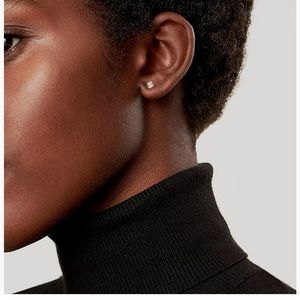 Tiffany 18K Yellow Gold Diamond by the Yard earrings.